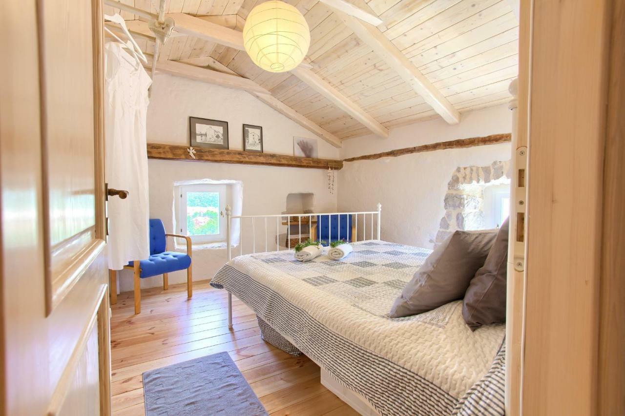 White Cottage Heritage House Čižići Εξωτερικό φωτογραφία