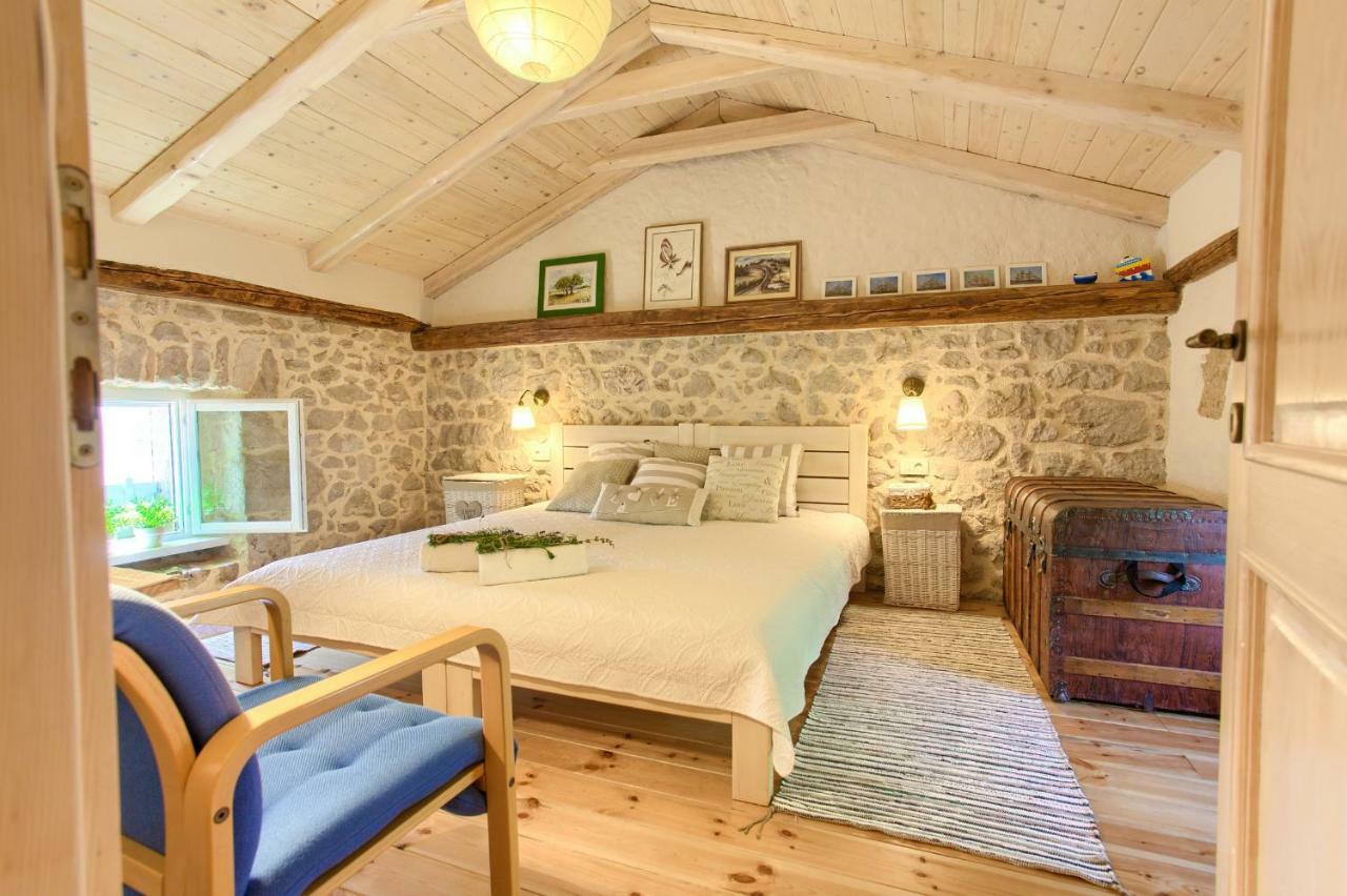 White Cottage Heritage House Čižići Εξωτερικό φωτογραφία