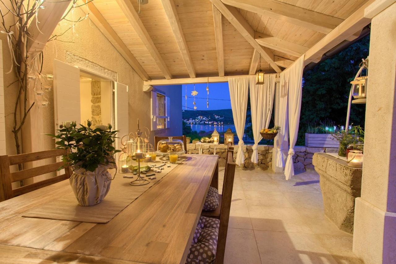 White Cottage Heritage House Čižići Εξωτερικό φωτογραφία